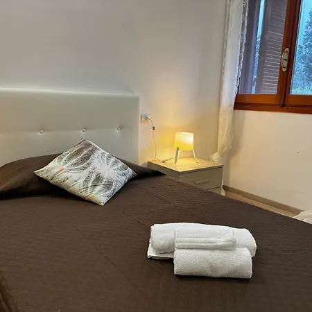 Art Del Poggio Guest house
