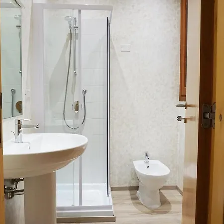 Art Del Poggio ゲストハウス カポテッラ