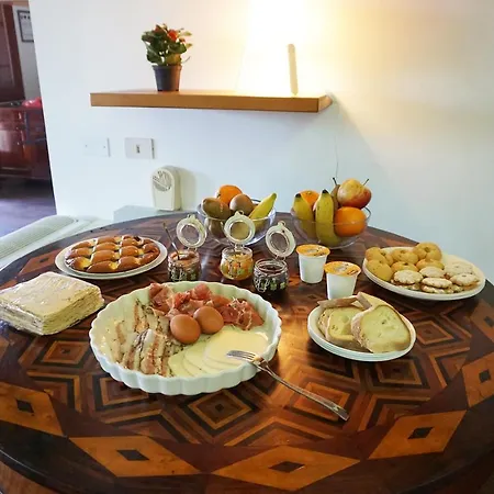 ゲストハウス Art Del Poggio